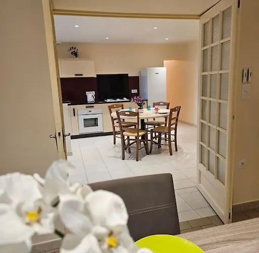 La Gilleraie De Campagne Proche Du Puy Dufou Hébergement de vacances *