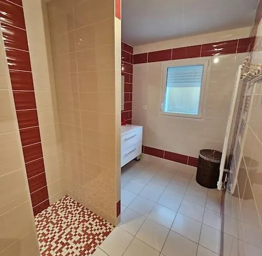 La Gilleraie De Campagne Proche Du Puy Dufou